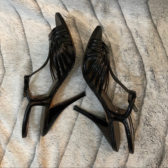 Joan & David black patent “Mimo” sandal - Picture 6 of 6